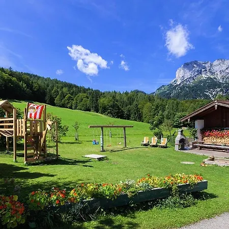 Berghof Lippenlehen Farmház *
